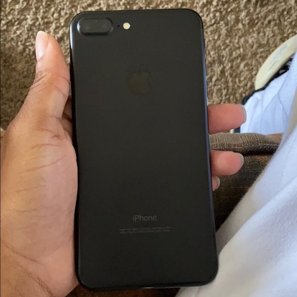 IPhone 7 Plus - Picture 1 of 2